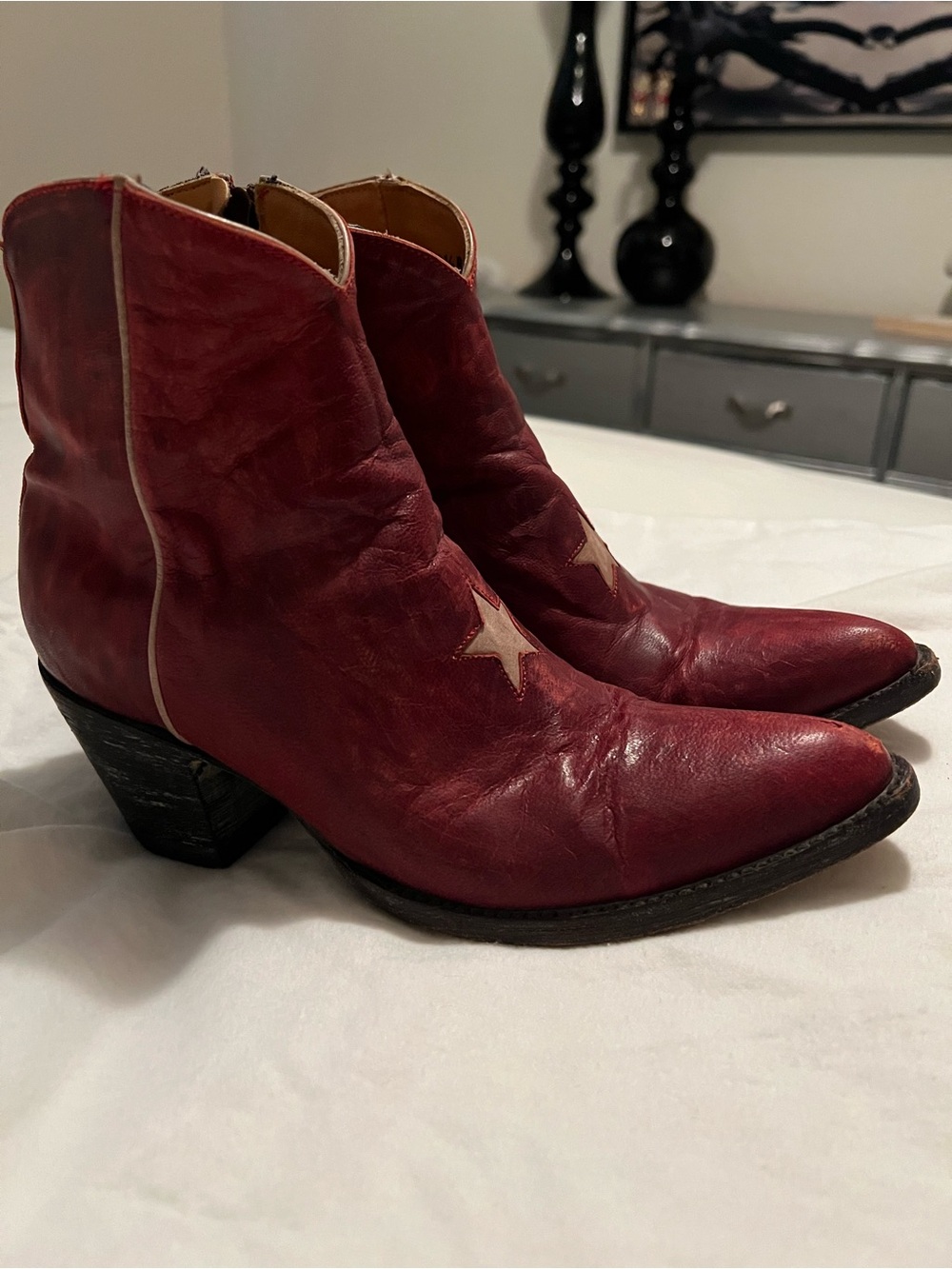 Old Gringo Red Leather Star Ankle Boots - Picture 3 of 5